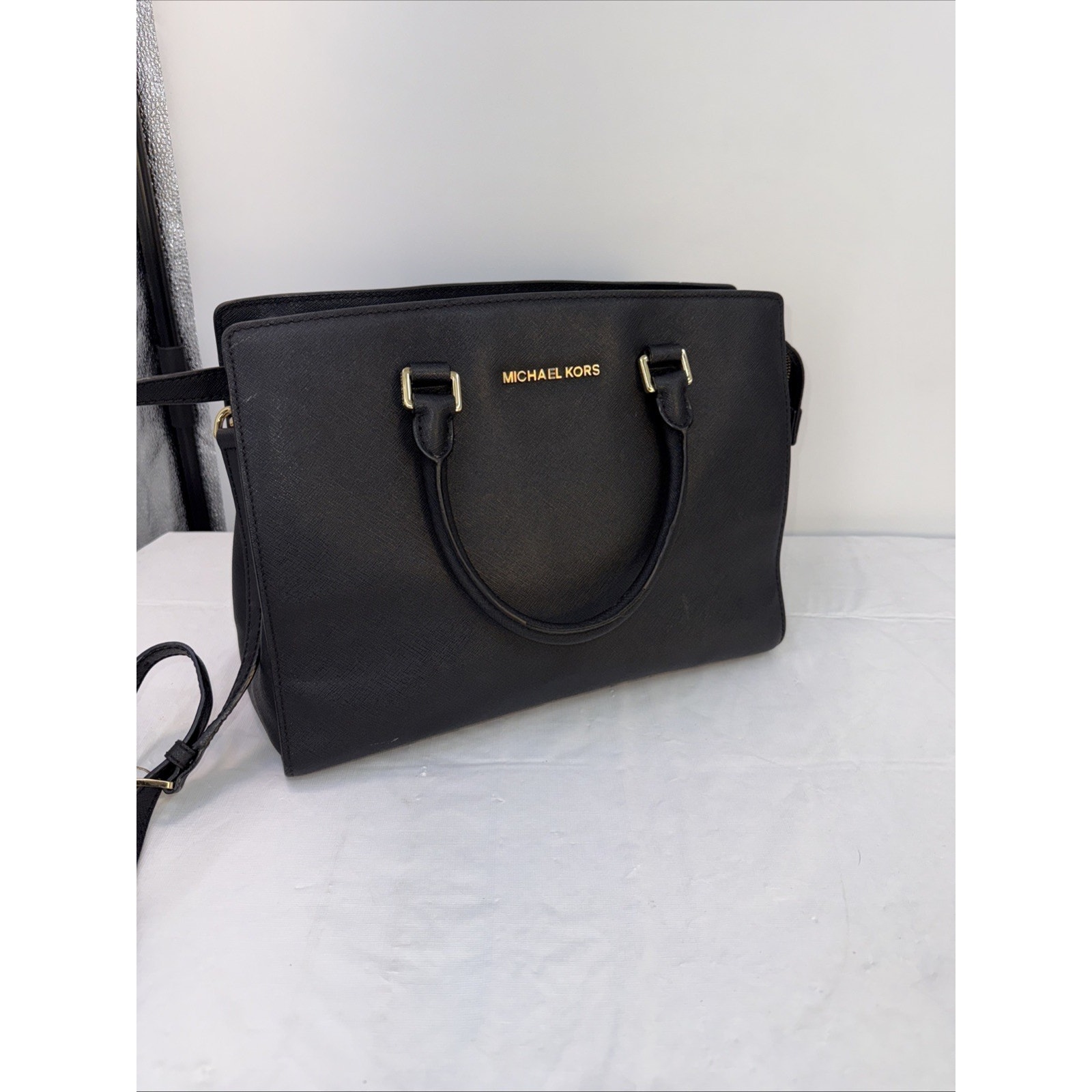 Michael Kors Selma Saffiano Leather Medium Crossbody Bag
